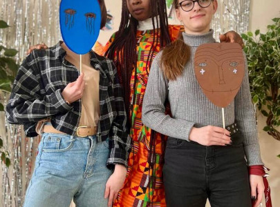 Искра, 7–9 Апреля Expedition to Africa