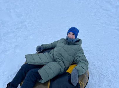 Искра 15–17 Декабря Holmes & Stolen Xmas 