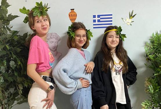 АО Искра, 10–12 Марта Ancient Greek Legends